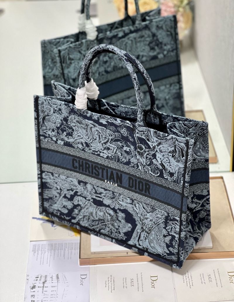 Christian Dior Shopping Bags